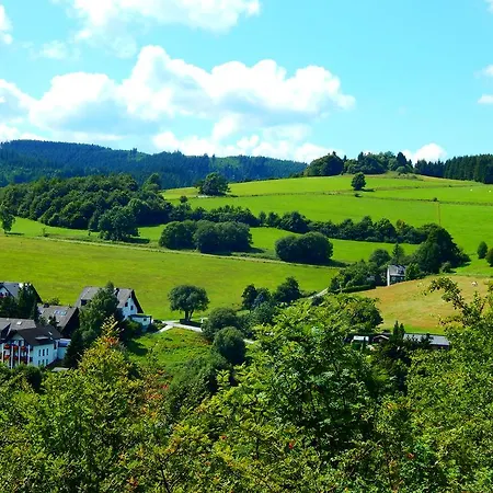 Pensjonat Gaestehaus Kramer - Emde 3*