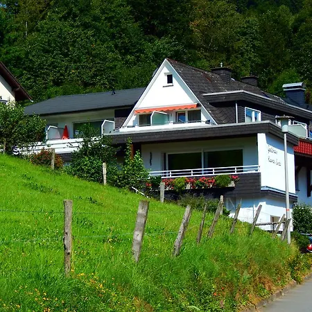 Gaestehaus Kramer - Emde Pensjonat